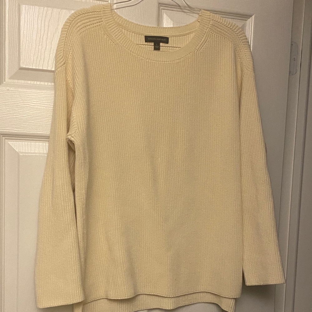 Banana Republic size Large ivory knit Sweater NWOT